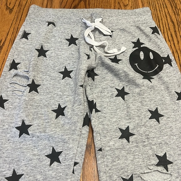 Chic2Chic Girls Jogging Pants - Picture 2 of 8